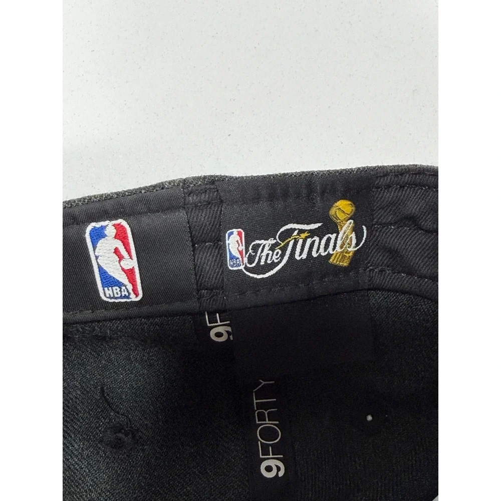 New Era 9FORTY Golden State Warriors NBA‎ Finals Snapback Hat Grey Black Cap